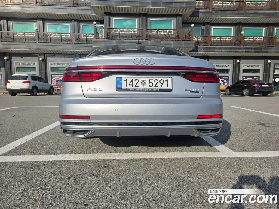 Audi A8 2020 3.0 гидро в Москве № 1691399, фото 4