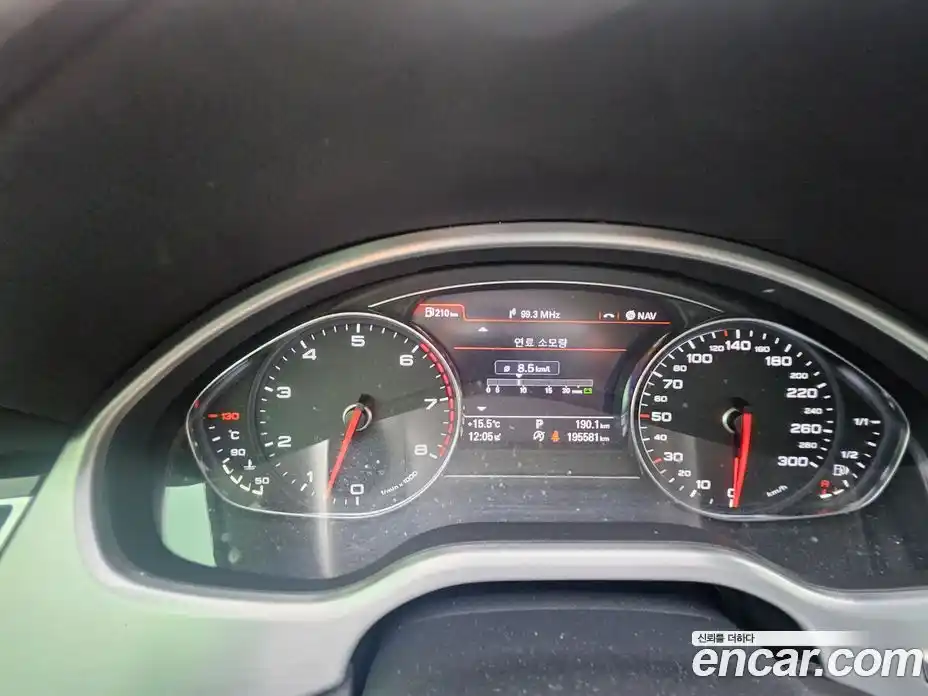 Audi A8 2013 4.0 гидро в Москве № 1691433, фото 8