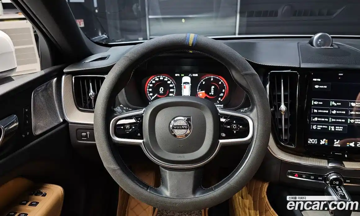 Volvo XC60 2017 2.0 гидро в Москве № 1691570, фото 13