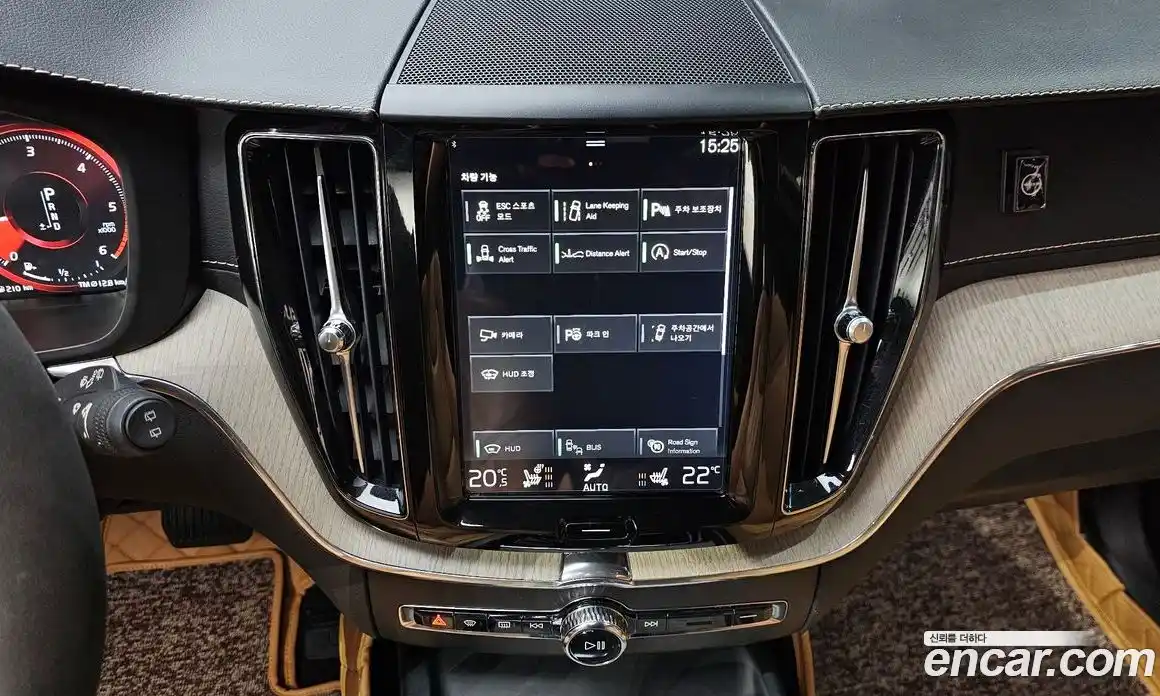 Volvo XC60 2017 2.0 гидро в Москве № 1691570, фото 18