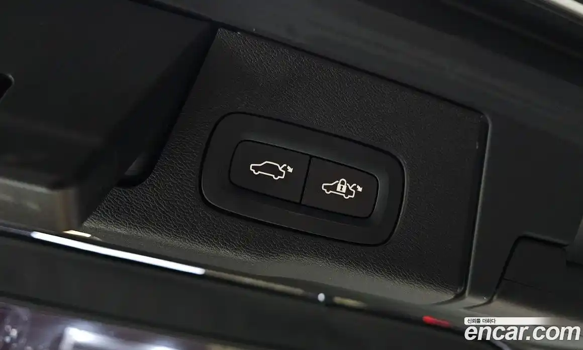 Volvo XC60 2017 2.0 гидро в Москве № 1691570, фото 19