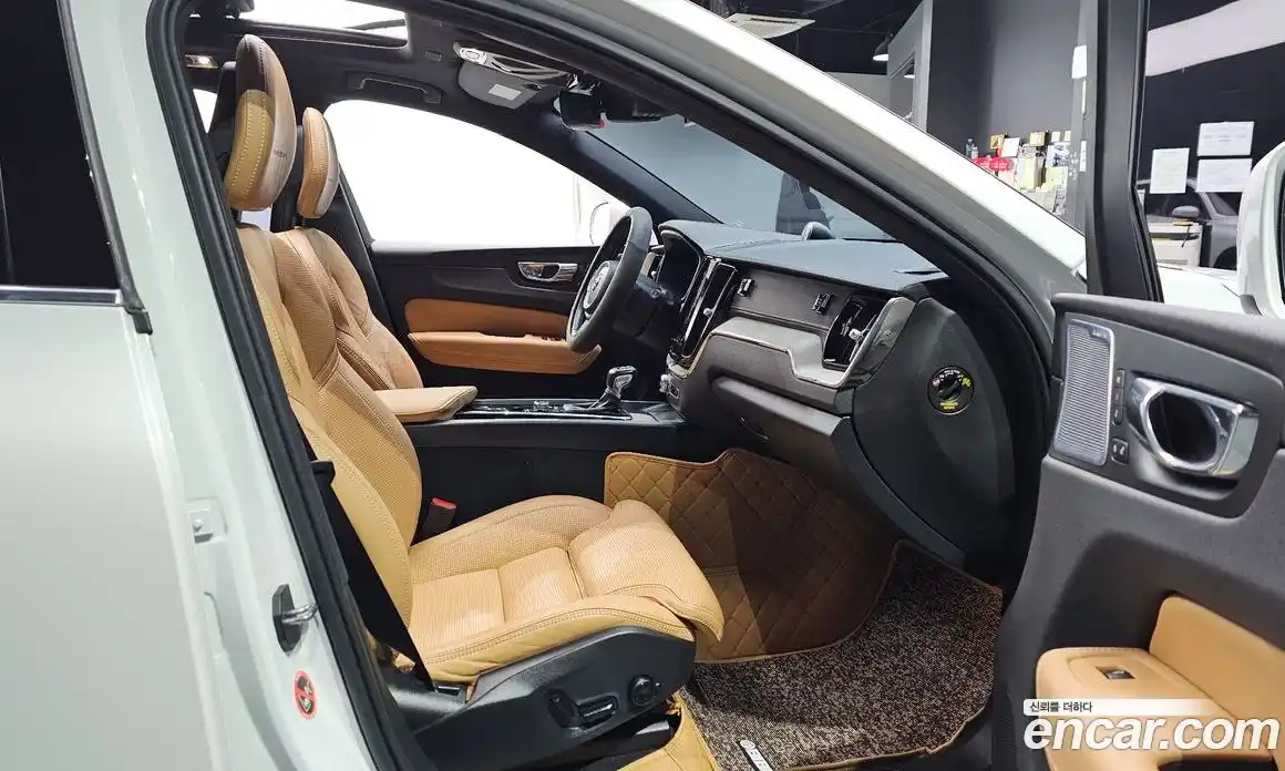Volvo XC60 2017 2.0 гидро в Москве № 1691570, фото 10