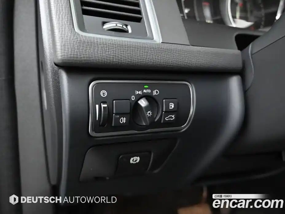 Volvo XC60 2016 2.0 гидро в Москве № 1691617, фото 17