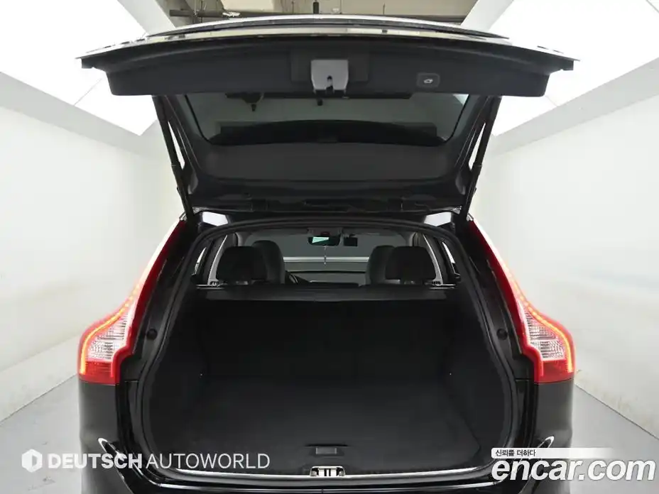 Volvo XC60 2016 2.0 гидро в Москве № 1691617, фото 19