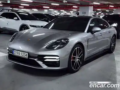 Porsche Panamera, 2021