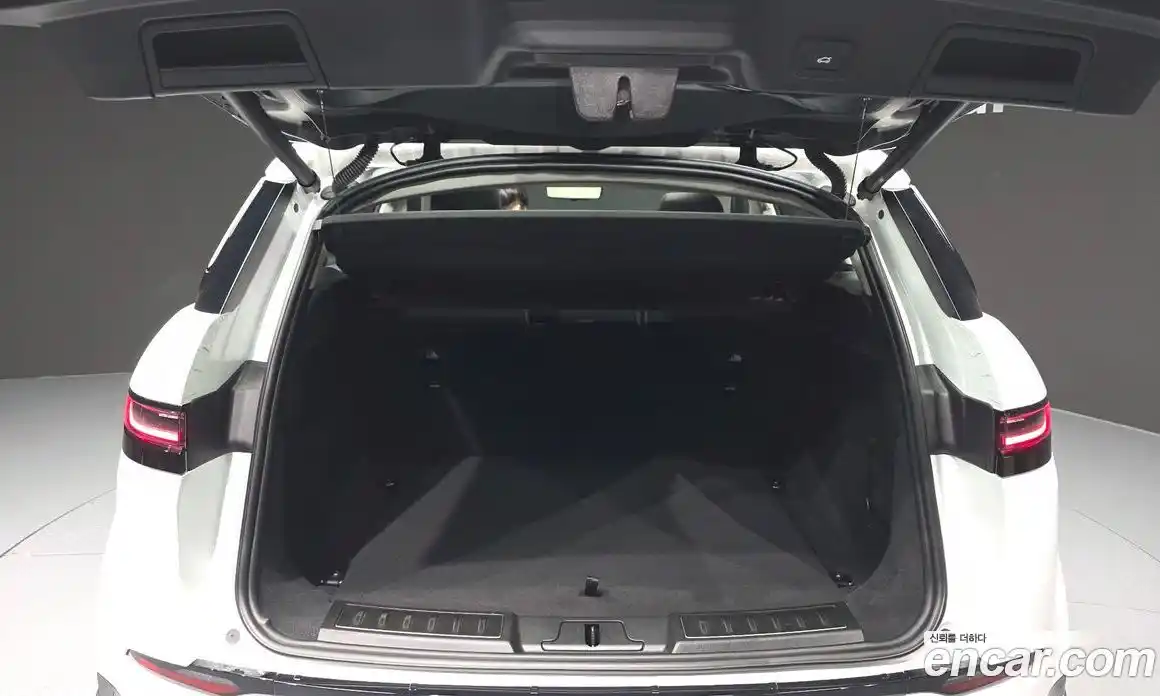 Land Rover Range-Rover Evoque 2025 2.0 гидро в Москве № 1691868, фото 20