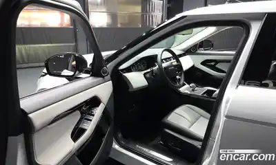 Land Rover Range-Rover Evoque 2025 2.0 гидро в Москве № 1691868, миниатюра 10