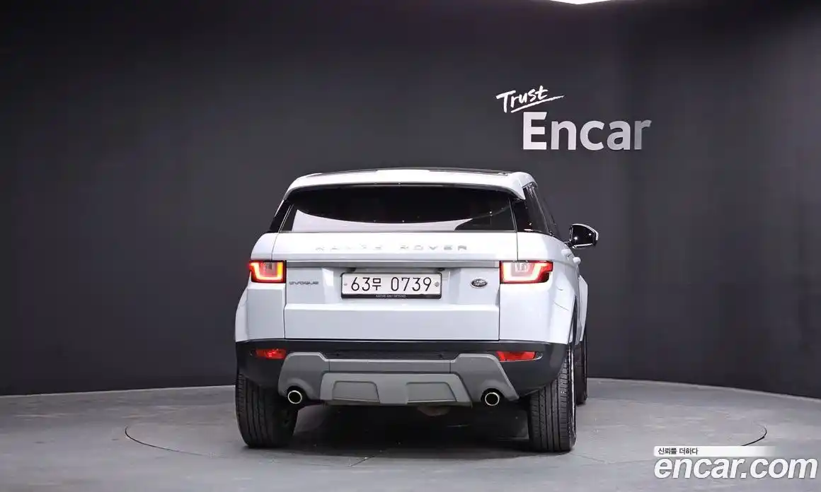 Land Rover Range-Rover Evoque 2015 2.0 гидро в Москве № 1691999, фото 4