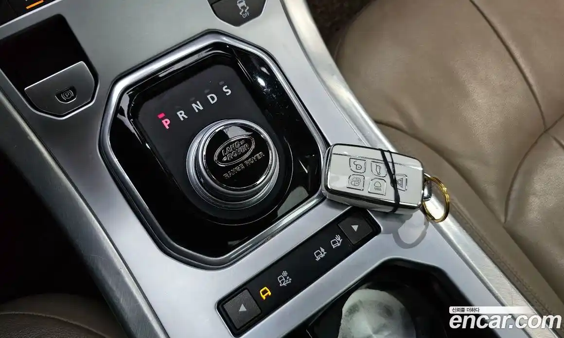 Land Rover Range-Rover Evoque 2015 2.0 гидро в Москве № 1691999, фото 9