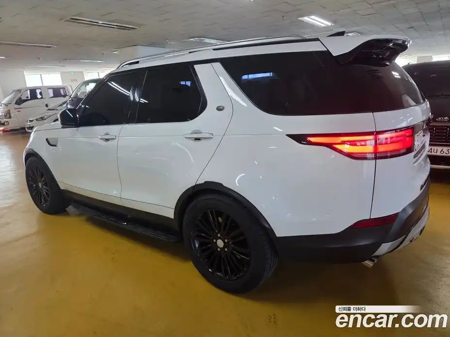 Land Rover Discovery 2017 3.0 гидро в Москве № 1692078, фото 3