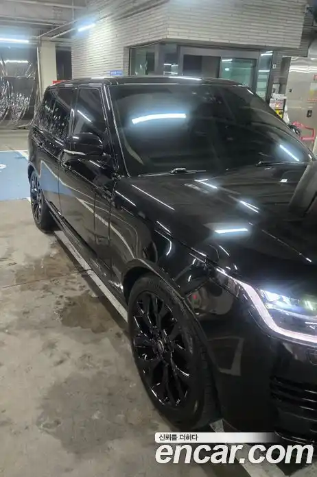 Land Rover Range-Rover 2018 4.4 гидро в Москве № 1692116, фото 4