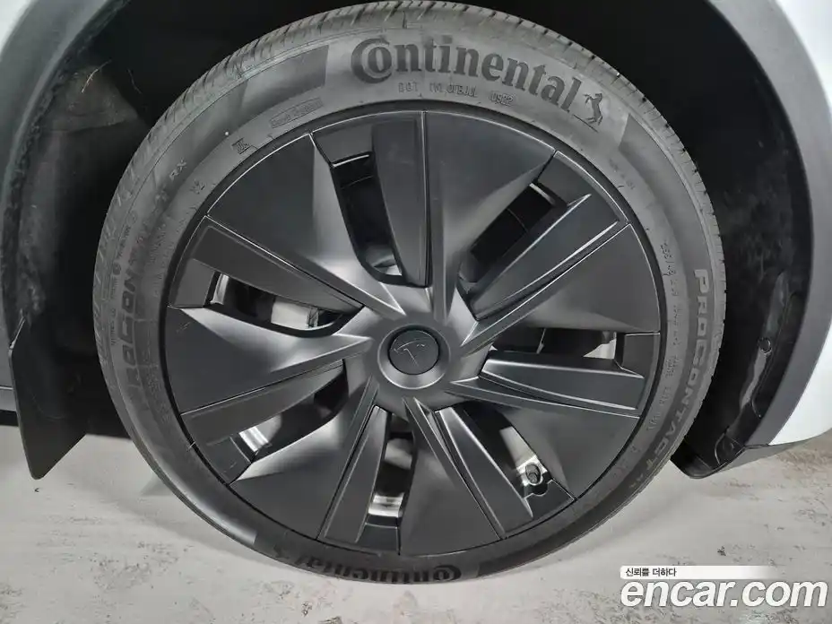 Tesla Model Y 2022 0.2 гидро в Москве № 1692709, фото 5