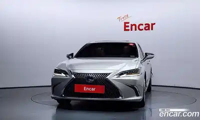 Lexus ES 2019 2.5 гидро в Москве № 1692904, миниатюра 3
