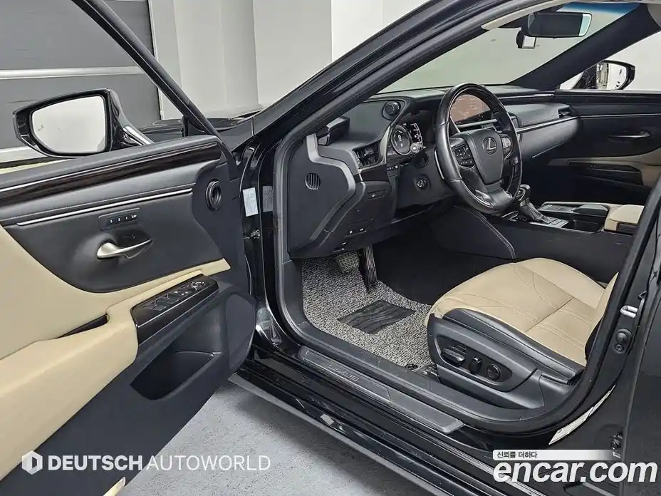 Lexus ES 2019 2.5 гидро в Москве № 1693041, фото 11