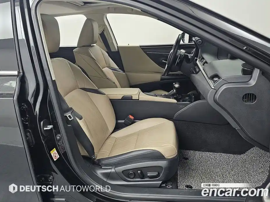Lexus ES 2019 2.5 гидро в Москве № 1693041, фото 10