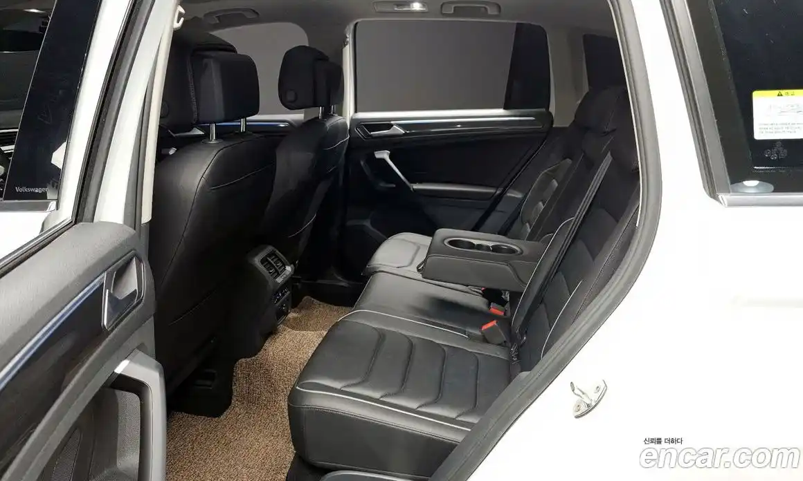 Volkswagen Tiguan 2023 2.0 гидро в Москве № 1693105, фото 12