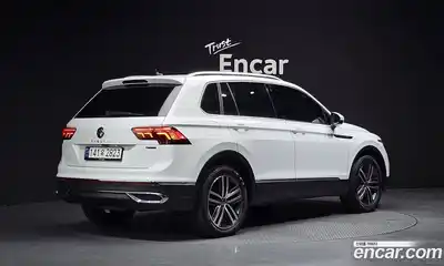 Volkswagen Tiguan 2023 2.0 гидро в Москве № 1693105, миниатюра 2