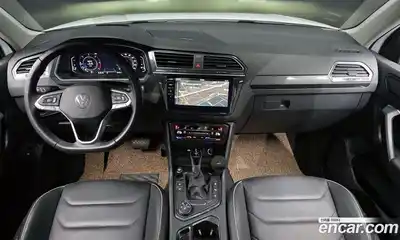 Volkswagen Tiguan 2023 2.0 гидро в Москве № 1693105, миниатюра 7