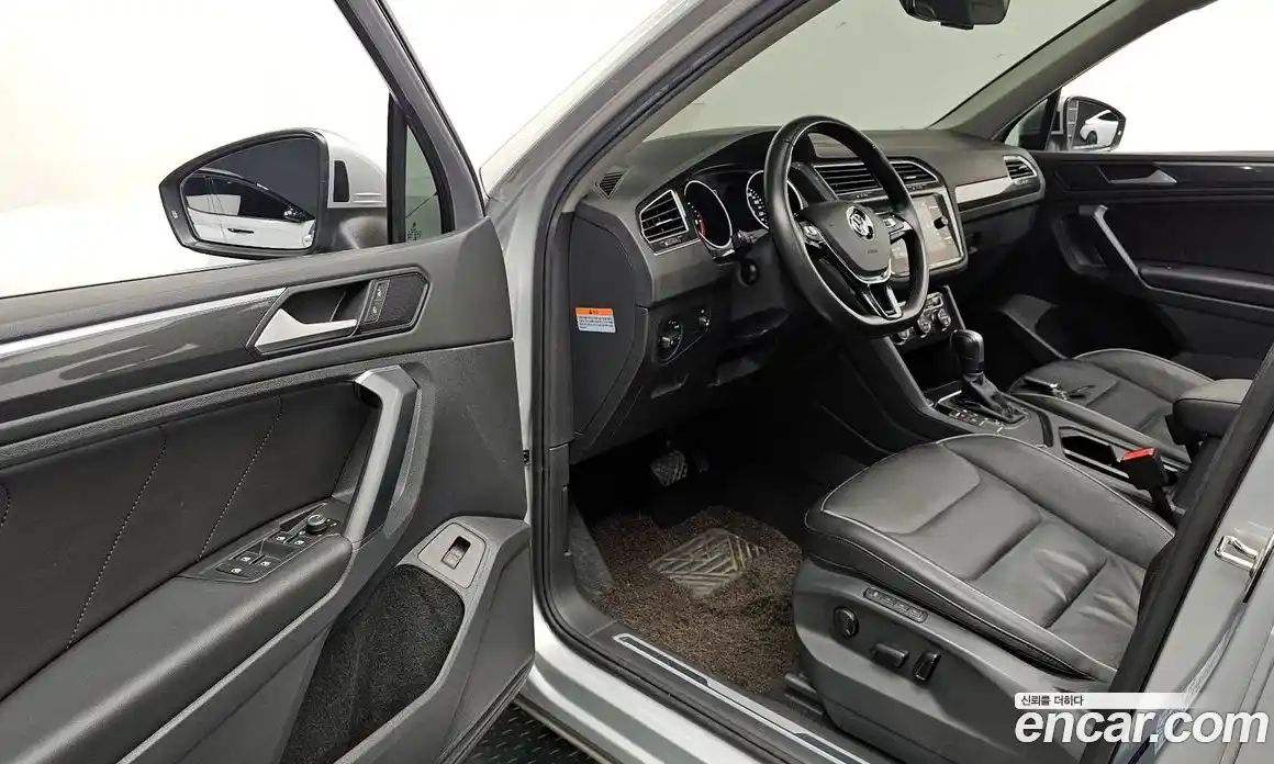 Volkswagen Tiguan 2020 2.0 гидро в Москве № 1693443, фото 10