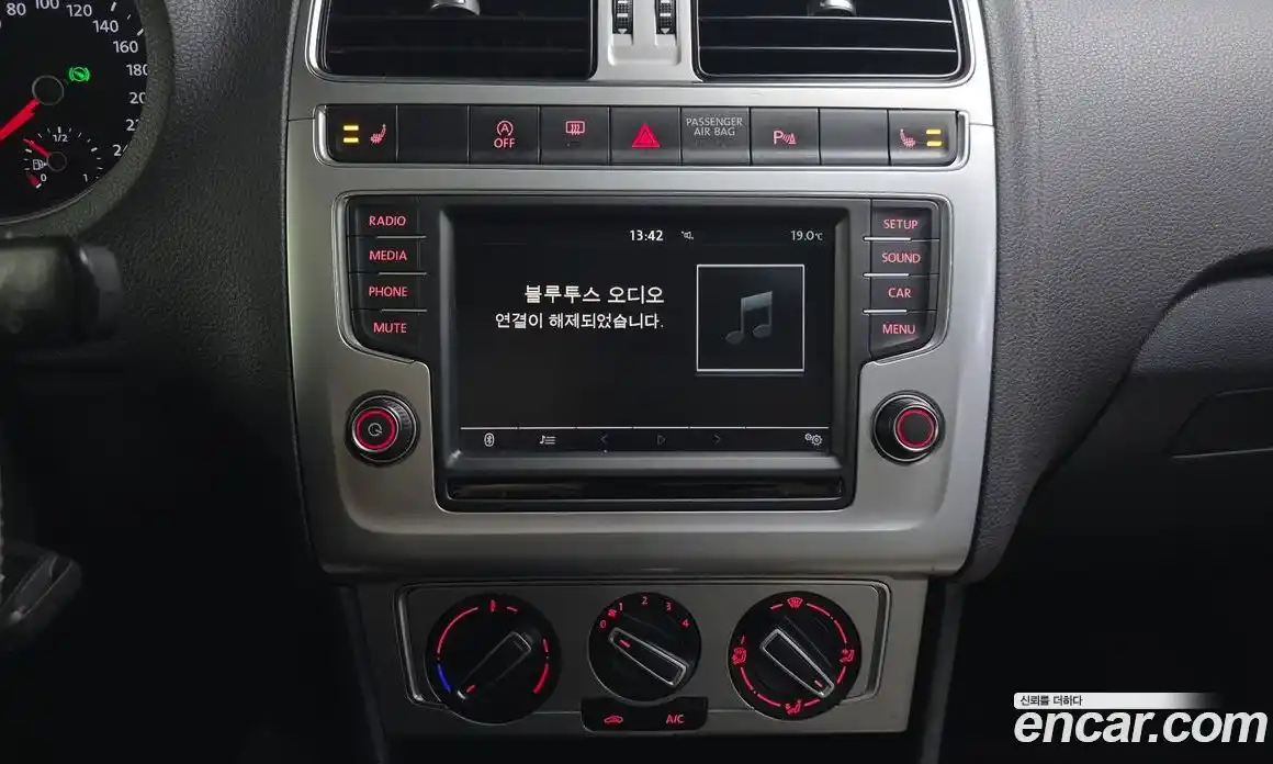 Volkswagen Polo 2015 1.4 гидро в Москве № 1693457, фото 13