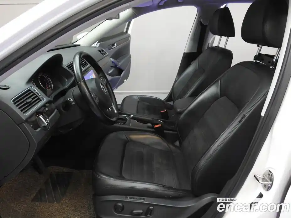 Volkswagen Passat 2015 2.0 гидро в Москве № 1693616, фото 13