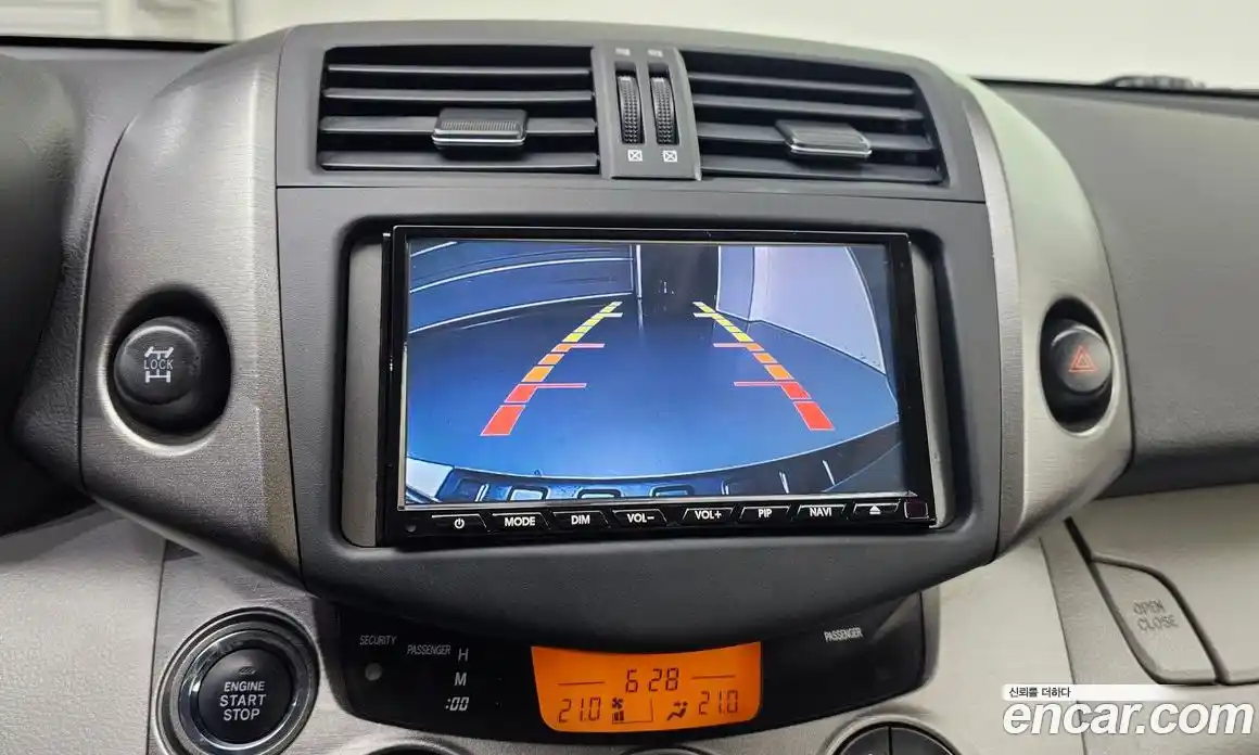 Toyota RAV4 2012 2.5 гидро в Москве № 1695905, фото 15