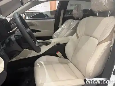 Toyota Crown 2024 2.5 вариатор в Москве № 1695914, миниатюра 11