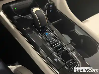Toyota Crown 2024 2.5 вариатор в Москве № 1695914, миниатюра 9