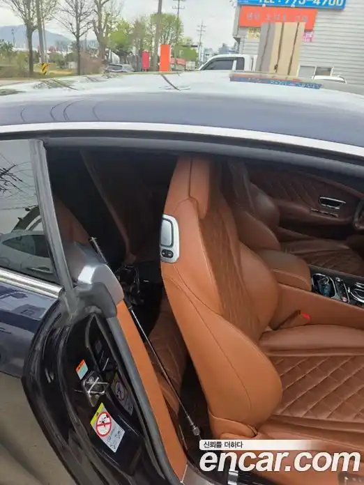 Bentley Continental 2016 4.0 гидро, фото 12