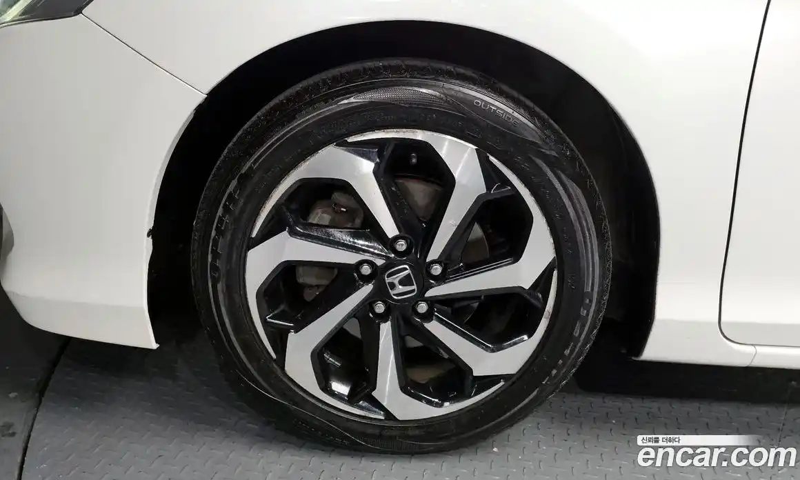 Honda Accord 2016 2.4 гидро в Москве № 170635, фото 5