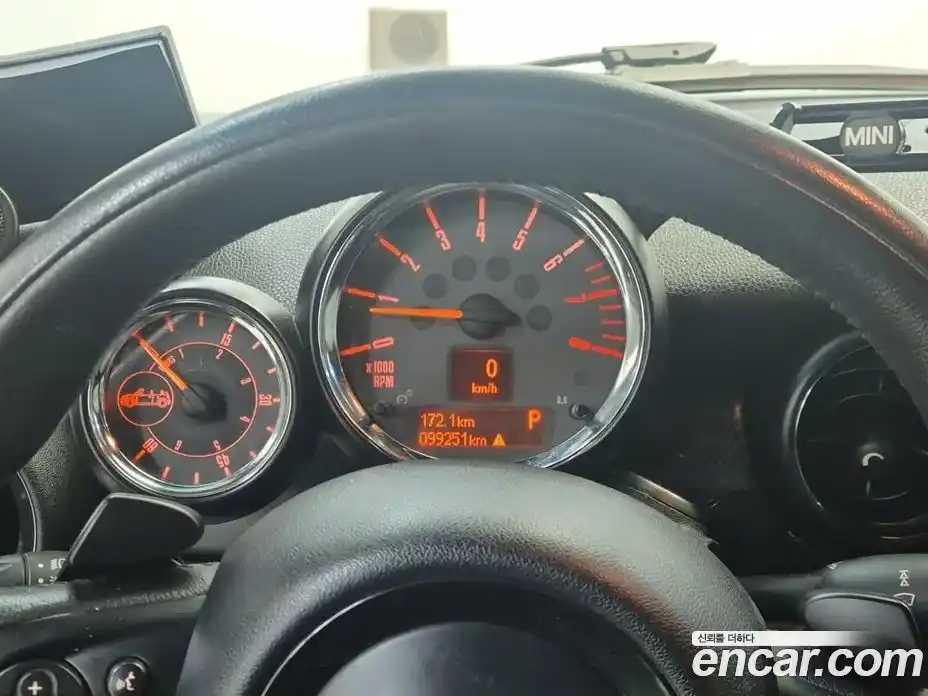Mini Cooper Convertible 2014 1.6 гидро в Москве № 188625, фото 6