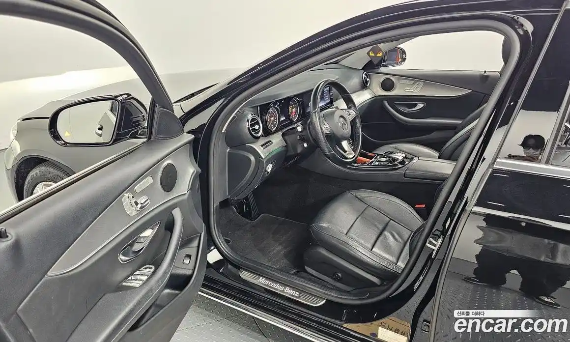 Mercedes-Benz E-Class 2017 2.0 гидро в Москве № 195624, фото 11