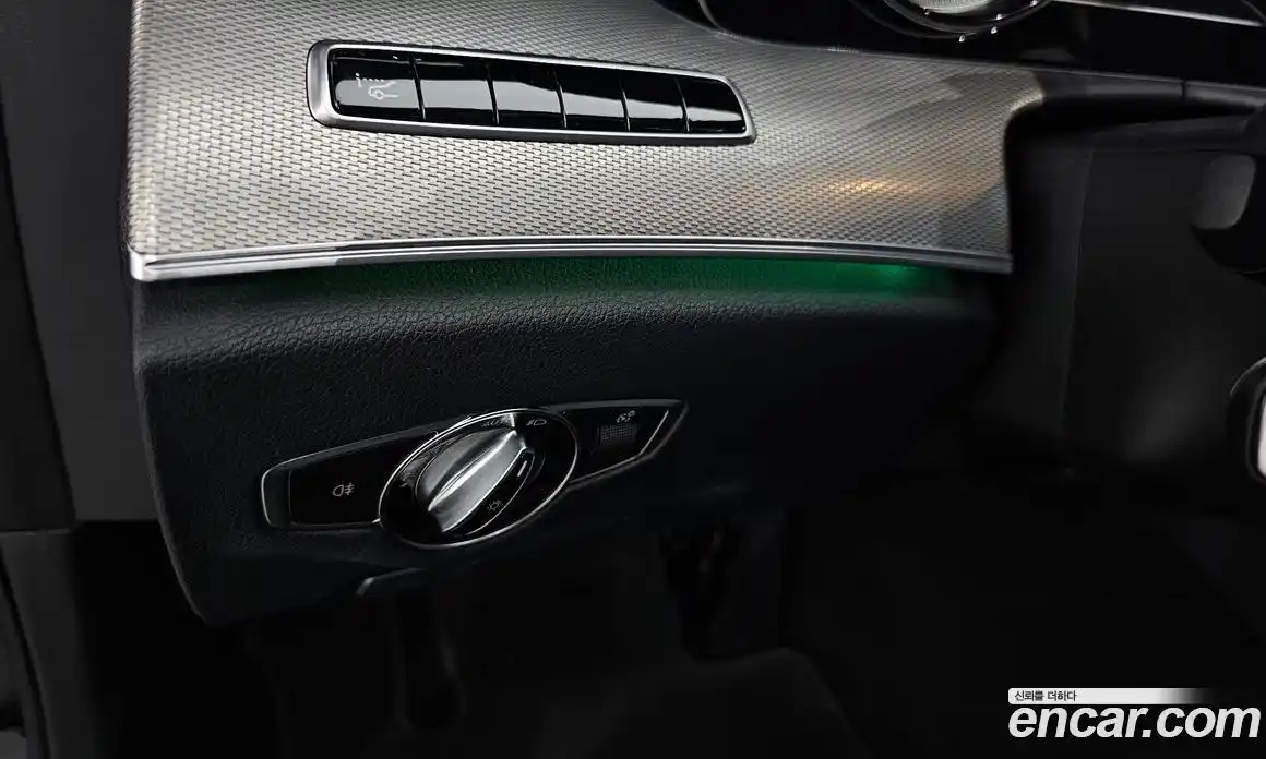 Mercedes-Benz E-Class 2017 2.0 гидро в Москве № 195624, фото 16