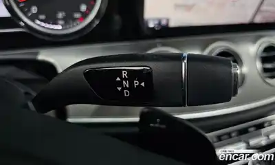 Mercedes-Benz E-Class 2017 2.0 гидро в Москве № 195624, миниатюра 9