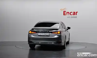 Lexus ES 2020 2.5 гидро в Москве № 214658, миниатюра 4
