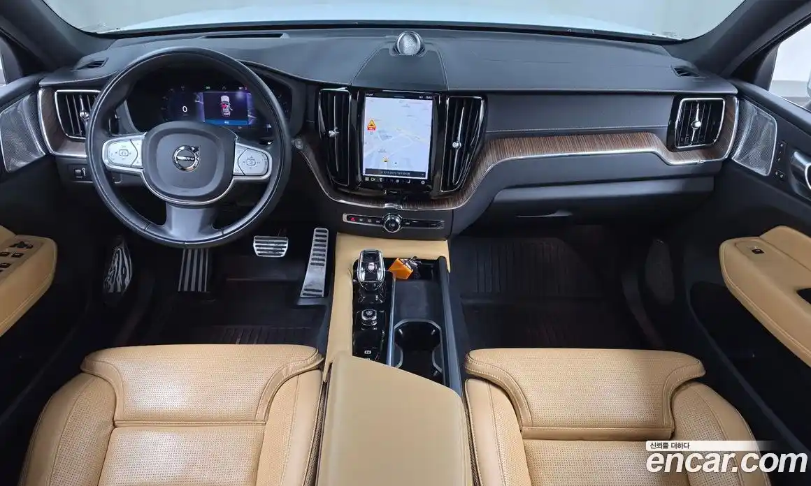 Volvo XC60 2021 2.0 гидро в Москве № 230530, фото 7