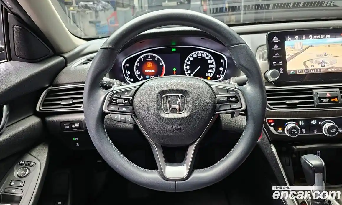 Honda Accord 2018 1.5 гидро в Москве № 232918, фото 13