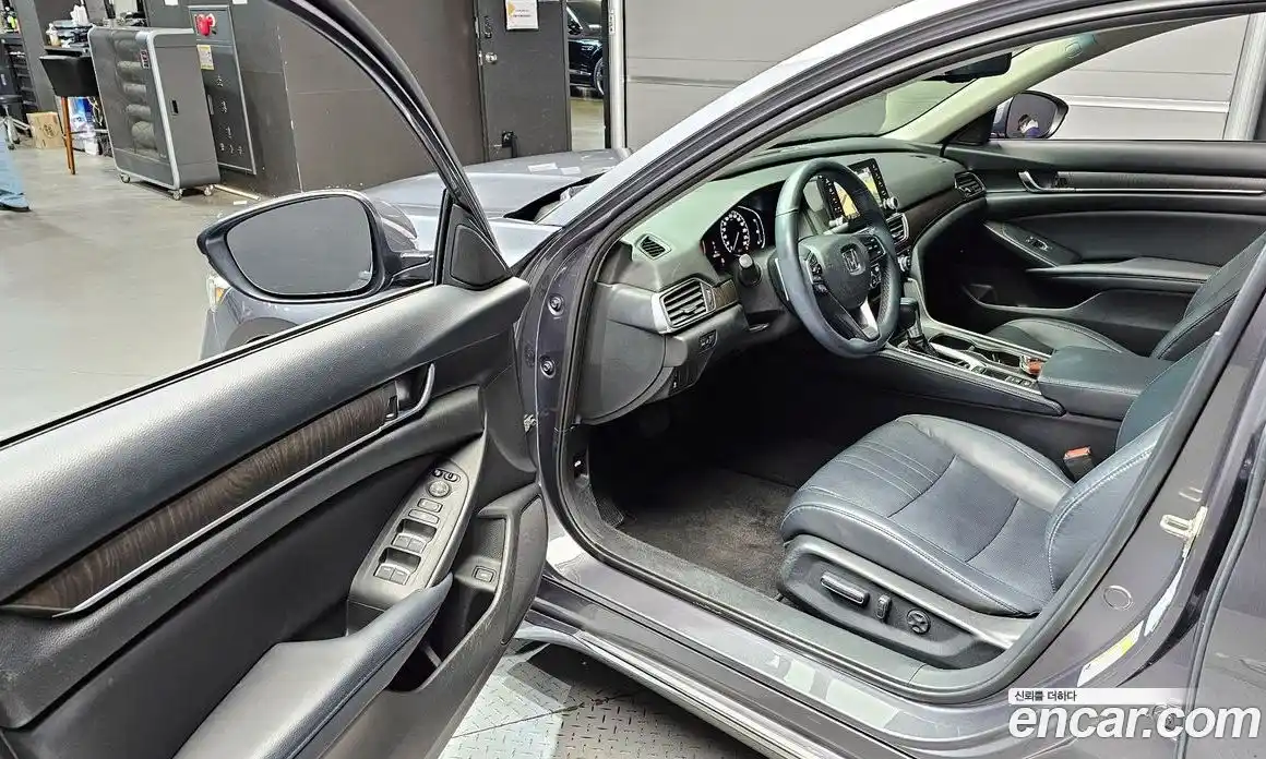Honda Accord 2018 1.5 гидро в Москве № 232918, фото 10