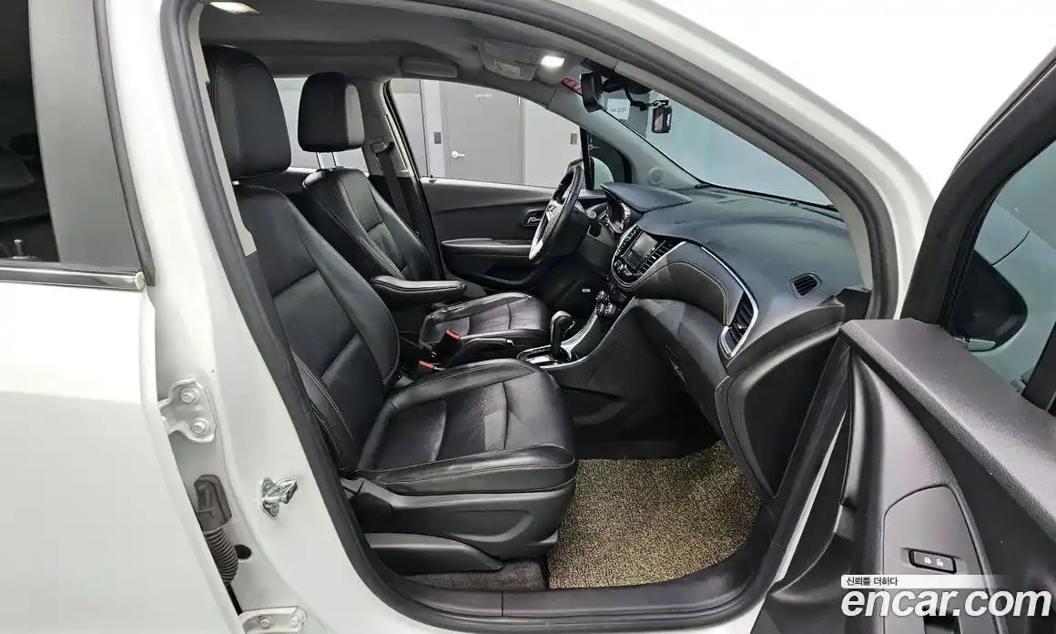 Chevrolet Trax 2016 1.6 гидро в Москве № 40596, фото 12