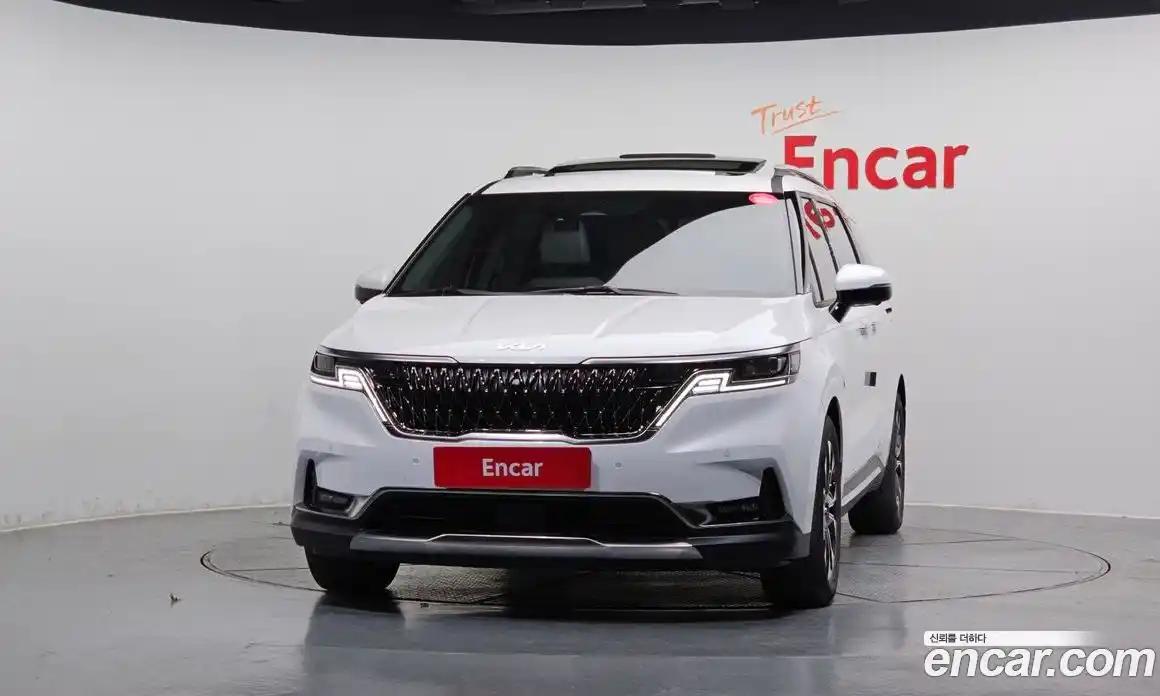 Kia Canival 2022 2.2 гидро в Москве № 51389, фото 3