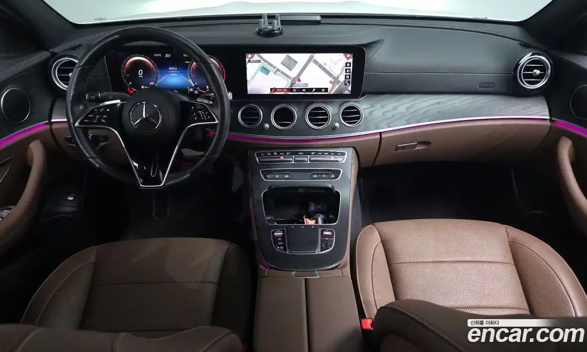 Mercedes-Benz E-Class 2023 2.0 гидро, фото 6