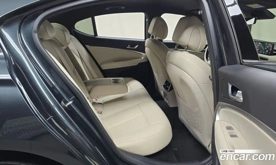 Genesis G70 2023 2.5 гидро в Москве № 1129198, фото 12