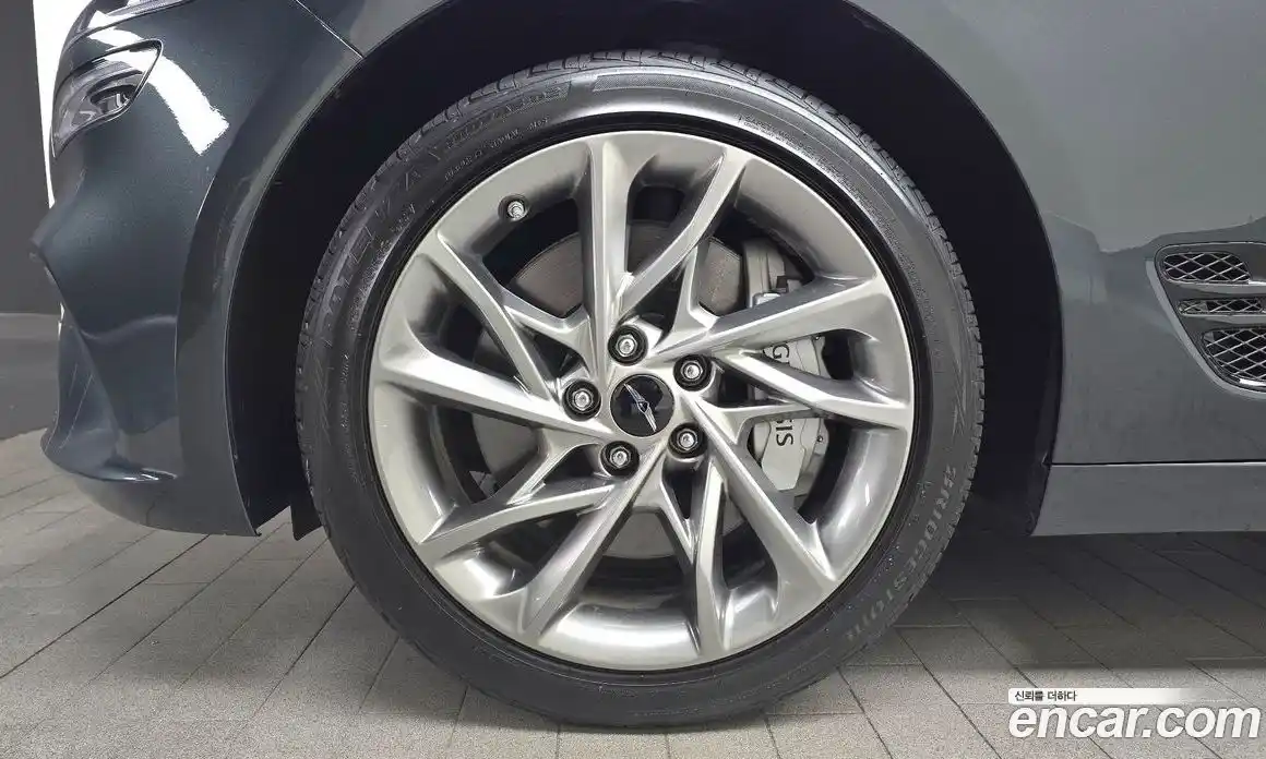 Genesis G70 2023 2.5 гидро в Москве № 1129198, фото 5