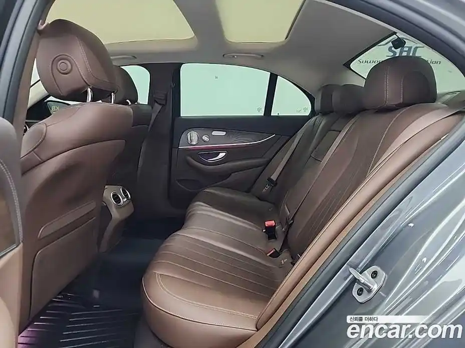 Mercedes-Benz E-Class 2019 2.0 гидро в Москве, фото 12
