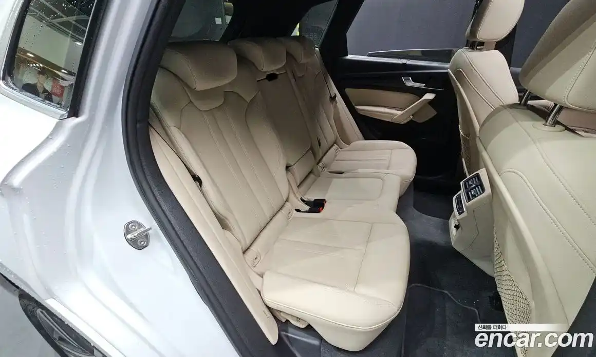 Audi Q5 2023 2.0 гидро в Москве № 162366, фото 13