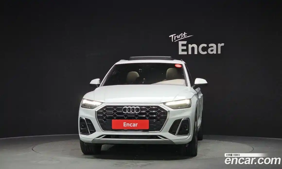 Audi Q5 2023 2.0 гидро в Москве № 162366, фото 3