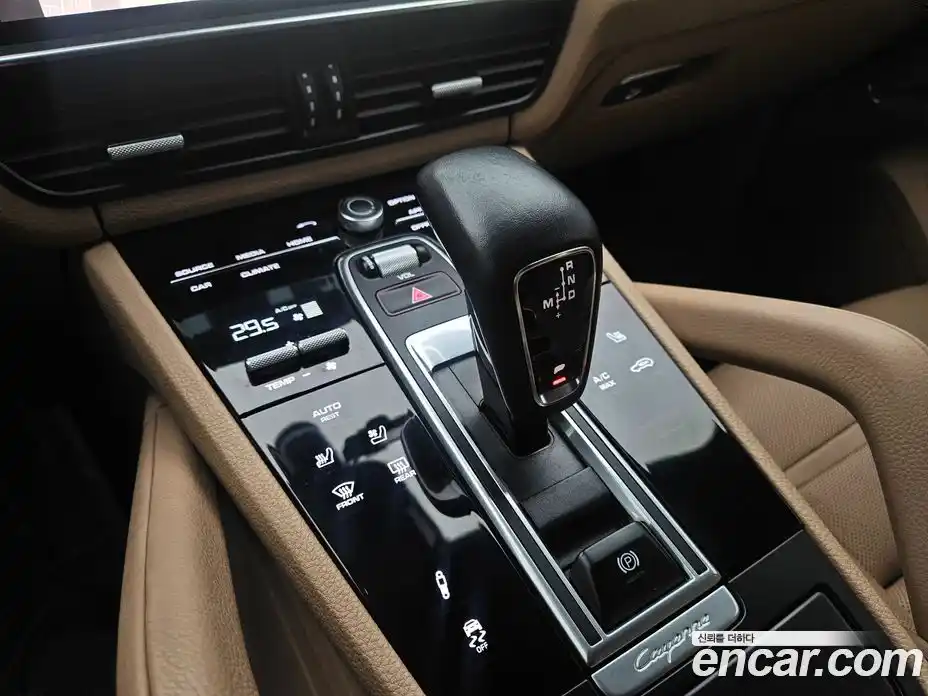 Porsche Cayenne 2023 3.0 гидро в Москве № 165824, фото 8