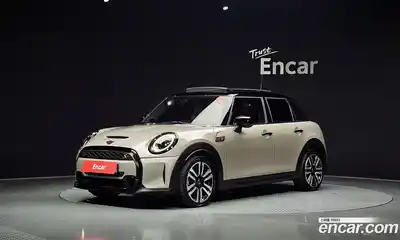 Mini Cooper, 2023