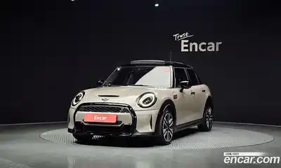 Mini Cooper 2023 2.0 гидро в Москве № 167018, миниатюра 3