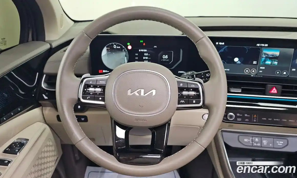 Kia Canival 2023 3.5 гидро в Москве № 1684819, фото 13
